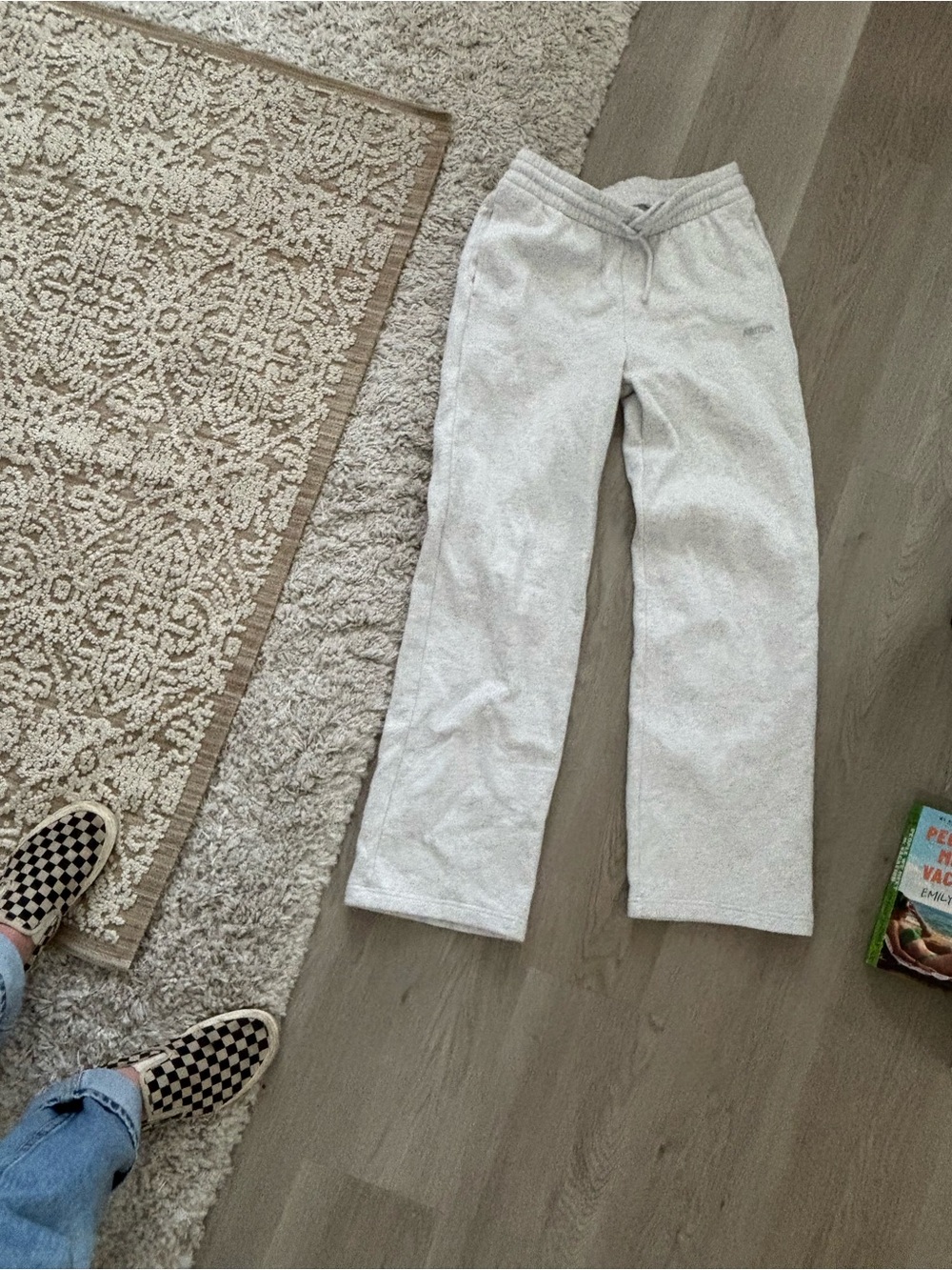 Aritzia light grey Drawstring Wide-Leg Sweatpants